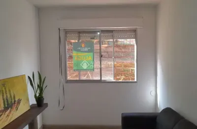 Apartamento com 2 quartos para alugar na rua orfanotrófio, 900, santa tereza, porto alegre, 60 m2 por r$ 1.300