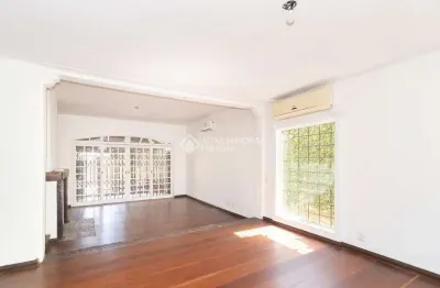 Casa em condomínio fechado com 3 quartos para alugar na avenida cai, 211, cristal, porto alegre, 350 m2 por r$ 6.500