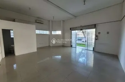 Ponto comercial para alugar na rua doutor barcelos, 2780, tristeza, porto alegre, 54 m2 por r$ 1.800