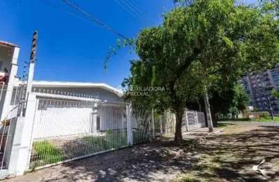 Casa em condomínio fechado com 3 quartos para alugar na Rua Doutor Danilo Antônio Zaffari, 31, Sarandi, Porto Alegre, 210 m2 por R$ 5.300