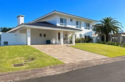 Casa em condomínio fechado com 5 quartos para alugar na avenida juca batista, 8000, chapéu do sol, porto alegre, 404 m2 por r$ 19.980