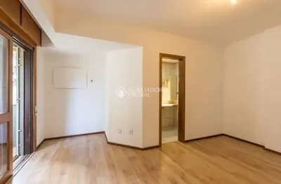 Apartamento com 3 quartos para alugar na rua santa vitória, 40, tristeza, porto alegre, 106 m2 por r$ 3.500