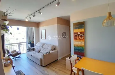 Apartamento com 3 quartos para alugar na rua doutor barcelos, 2434, tristeza, porto alegre, 68 m2 por r$ 3.100