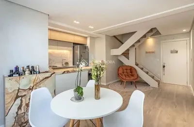 Cobertura com 2 quartos para alugar na rua dona laura, 907, rio branco, porto alegre, 102 m2 por r$ 6.900