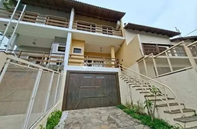 Casa em condomínio fechado com 3 quartos para alugar na doutor francisco roberto dall'igna, 312, espírito santo, porto alegre, 180 m2 por r$ 3.600