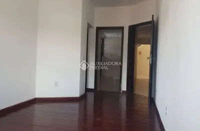 Apartamento com 2 quartos para alugar na avenida juca batista, 2144, cavalhada, porto alegre, 70 m2 por r$ 1.450