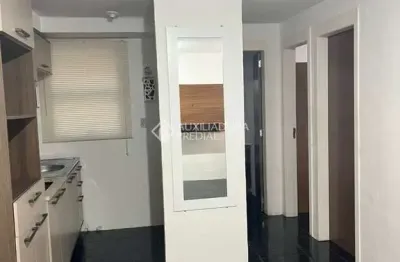 Apartamento com 2 quartos para alugar na rua tomé antônio de souza, 240, campo novo, porto alegre, 40 m2 por r$ 1.100
