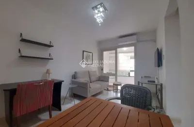 Apartamento com 1 quarto para alugar na rua demétrio ribeiro, 89, centro histórico, porto alegre, 49 m2 por r$ 2.000
