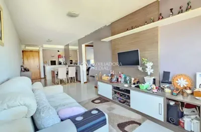 Apartamento com 2 quartos para alugar na rua tamandaré, 1020, camaquã, porto alegre, 66 m2 por r$ 2.100