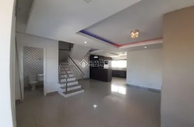 Casa em condomínio fechado com 3 quartos para alugar na Rua Angico, 85, Hípica, Porto Alegre, 140 m2 por R$ 4.800