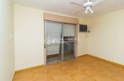 Apartamento com 2 quartos para alugar na Rua Inhanduí, 303, Cristal, Porto Alegre, 83 m2 por R$ 1.500