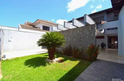 Sobrado em área bem situada, residencial, de alto padrão. uma excelente escolha para quem valoriza qualidade de vida, segurança e conforto.