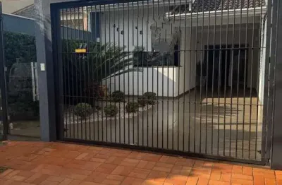 Casa com 3 quartos à venda na Rua Ivaldo Borges Horta, Jardim Licce, Maringá