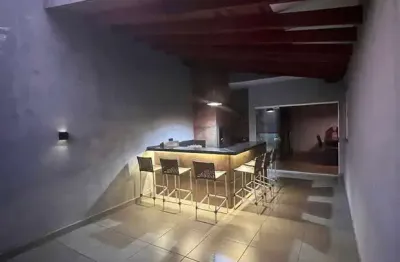 Casa ampla e mobiliada no jardim américa  oportunidade única!