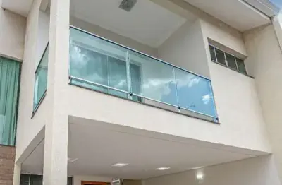 Casa com 3 quartos à venda na Rua Pioneiro Rafael Garcia, Jardim do Carmo, Maringá