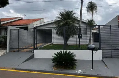 Casa com 2 quartos à venda na rua patrícia, 461, parque residencial patrícia, maringá, 180 m2 por r$ 490.000