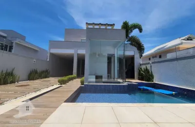 Casa triplex à venda de 4 quartos, 300m² por r$3.700.000 no recreio dos bandeirantes - rio de janeiro/rj.