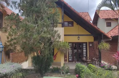 Vendo excelente casa no condomínio vilagem araripe gravatá