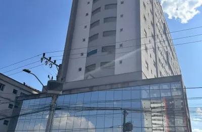 Amplo apto no centro de joinville com portaria 24hr