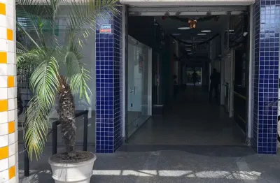 Ponto comercial para alugar na Rua José Joaquim Seabra, 136, Centro, Feira de Santana