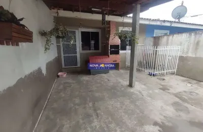 Residencia em alvenaria com aproximadamente 60m² de construção