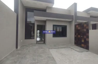 Residência de alto padrão com piscina próxima do mar