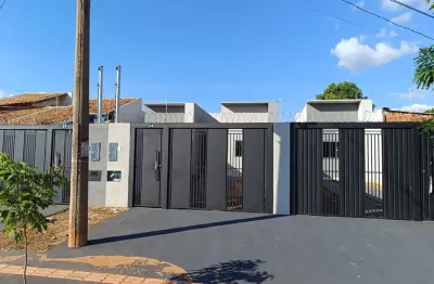 Casa para Venda em Campo Grande, Vila Nova Campo Grande, 2 dormitórios, 1 suíte, 2 banheiros, 2 vagas
