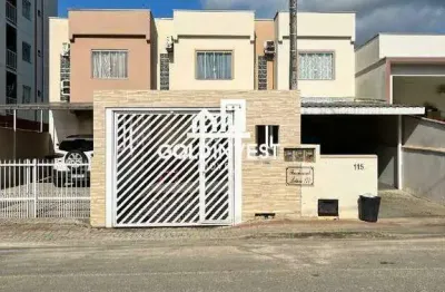 Casa geminada com 2 quartos e espaço nos fundos em dom joaquim!