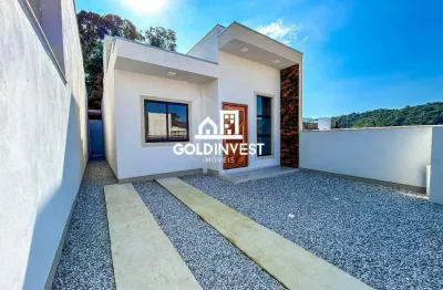 Casa nova com passagem lateral bairro primeiro de maio