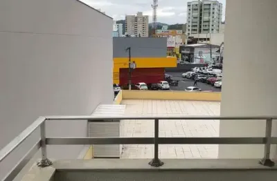 Apartamento com 2 quartos sendo 1 suíte no centro da cidade de brusque