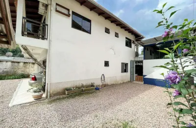 Casa à venda, 2 quartos, 1 suíte, 4 vagas, bateas - brusque/sc