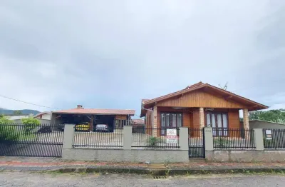 Casa mista no bairro são pedro em guabiruba próximo do centro de brusque