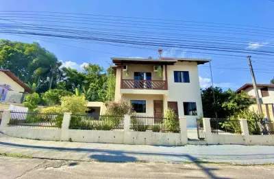 Casa com 6 quartos à venda no Paquetá, Brusque 