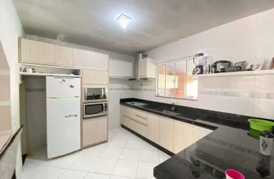 Casa à venda, 2 quartos, 1 suíte, 2 vagas, águas claras - brusque/sc
