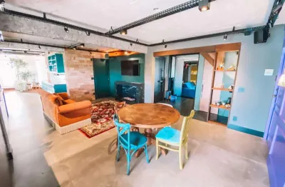 Apartamento refinado no são luiz com tema friends do seriado, e laser completo.