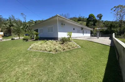 Terreno no centro de guabiruba com 1.292 m² todo plano a 10 minutos de brusque (podendo ser financiada)