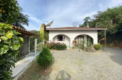 Casa à venda, 3 quartos, 3 vagas, santa luzia - brusque/sc