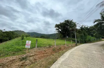 Terreno escriturado no bairro cedro alto a 15 km do centro de brusque