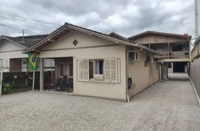 Casa à venda, 3 quartos, 5 vagas, são luiz - brusque/sc