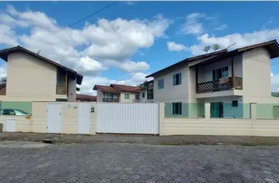 Casa no bairro santa terezinha a poucos minutos do centro de brusque