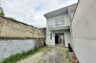 Casa á venda com 2 quartos no bairro cedrinho em brusque-sc