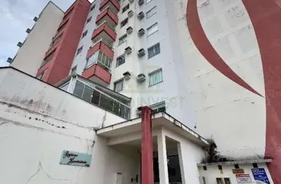 Apartamento bem localizado no bairro santa terezinha em frente a unifebe, 1 suíte + 1 quarto, semi mobiliado