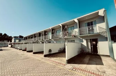 Linda casa de 2 quartos em dom joaquim – semi-mobiliada e em condomínio fechado