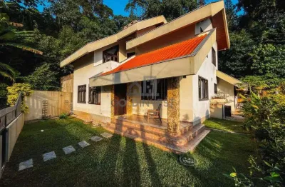 Casa para venda com 3 quartos sendo 1 suíte no bairro santa rita, brusque.