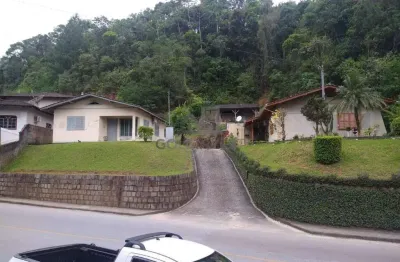 Casa de 3 quartos no bairro águas claras em amplo terreno