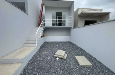 Casa com 2 quartos, sendo 1 suíte localizada no bairro limeira
