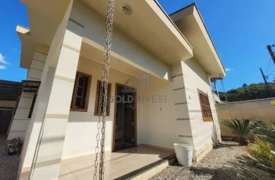 Casa com 3 quartos, sendo 1 suíte á venda no limoeiro