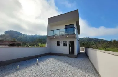 Casa com 3 quartos sendo 1 suíte no bairro pomerânia