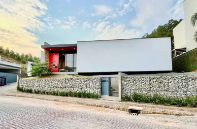 Casa de alto padrão no bairro imigrantes da guabiruba