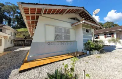 Casa solta á venda com 3 quartos, sendo 1 suíte no bairro águas claras em brusque